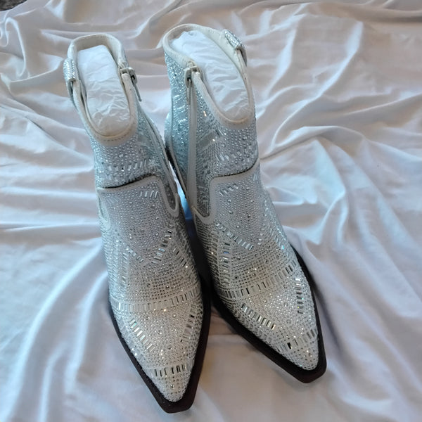 Short White Gllitzy Boot | Very G - Maize