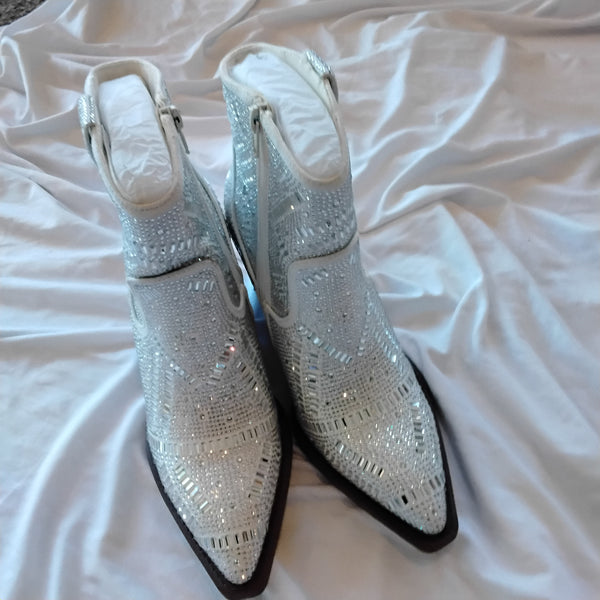 Short White Gllitzy Boot | Very G - Maize