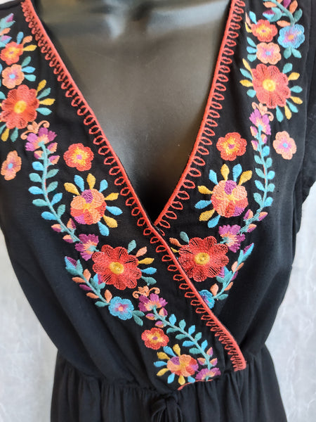 Black Embroidered Elastic Waist Tunic | Savanna Jane