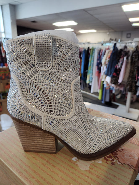 White Silver Glitzy Short Boot | Very G Maze