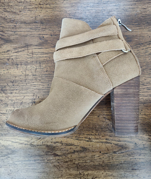 Dark Camel Short Suede Zip It Boots | Chinese Laundry - CLEARANCE