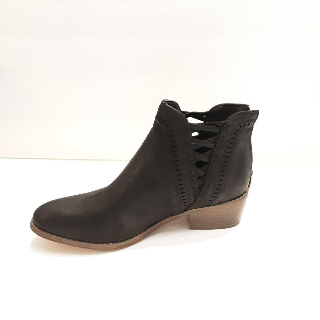 Detailed Booties | Corkys