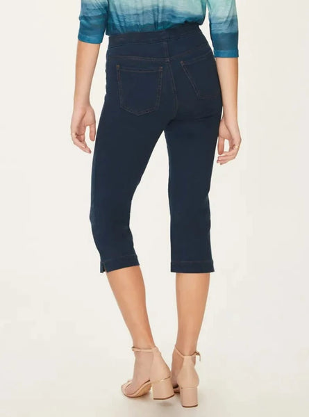 Back view of pull on FDJ Collection dark indigo capris with back pockets.