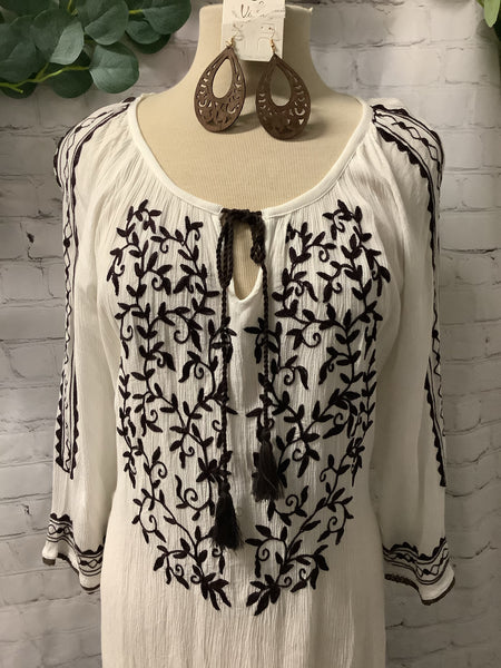 Embroidered White long sleeve top | A&A