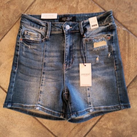 Judy Blue Front Seam Short