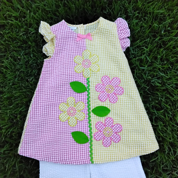 Gingham Seersucker Capri Set with Appliqued Flowers | Bonnie Jean