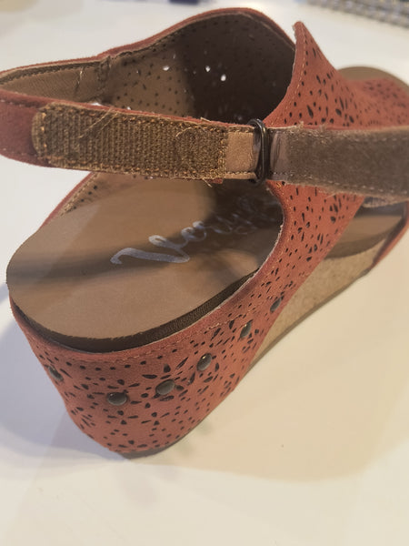 Wedge Sandals | Very G Free Fly 3 Rust