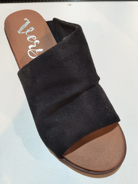 Black Faux Suede Mule Sandal | Very G | Savannah