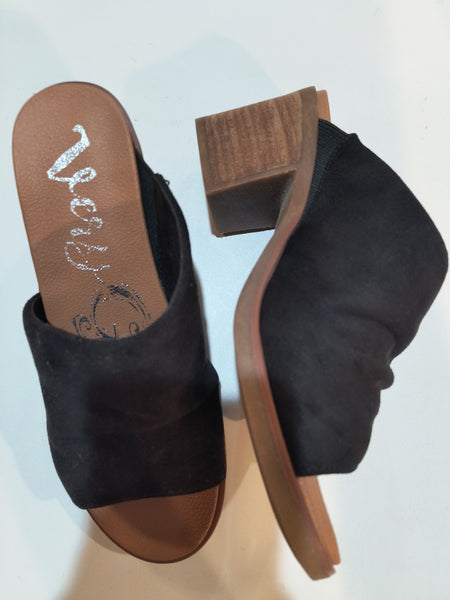 Black Faux Suede Mule Sandal | Very G | Savannah