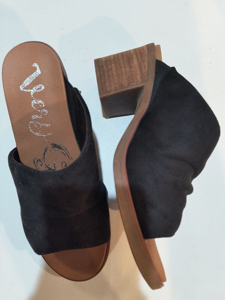 Black Faux Suede Mule Sandal | Very G | Savannah