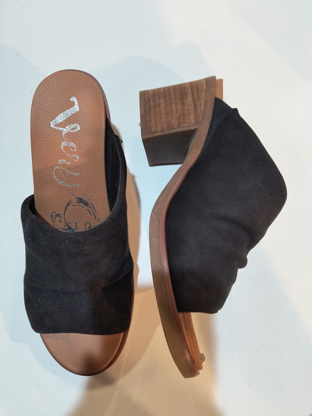 Black Faux Suede Mule Sandal | Very G | Savannah