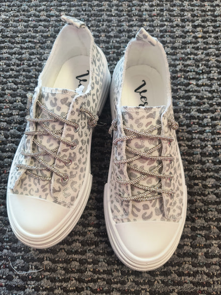 White Leopard Print Sneaker ? Very G Aman