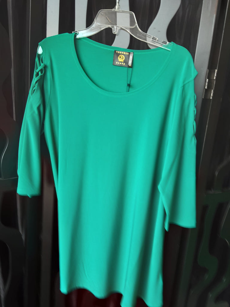 Green lattice sleeve shirt