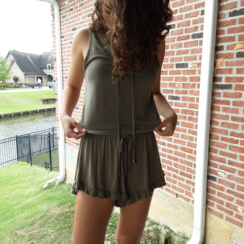 Ruffle Hem Drawstring Knit Shorts