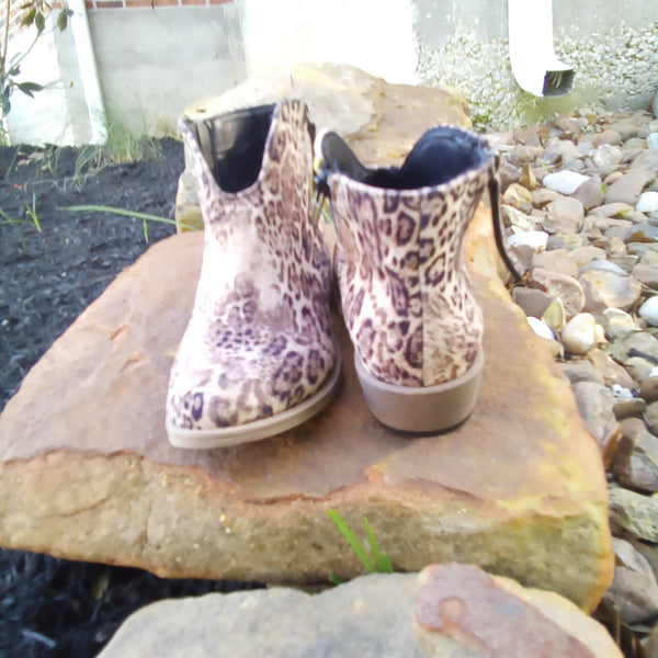 Light Taupe Leopard Bootie | Very G Divine