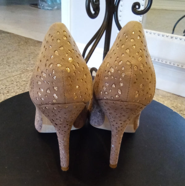 Taupe and Gold Pumps or Heels | Not Rated | Magnetism