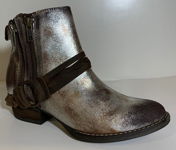 Silver Pewter Leather Boots | Very Volatile