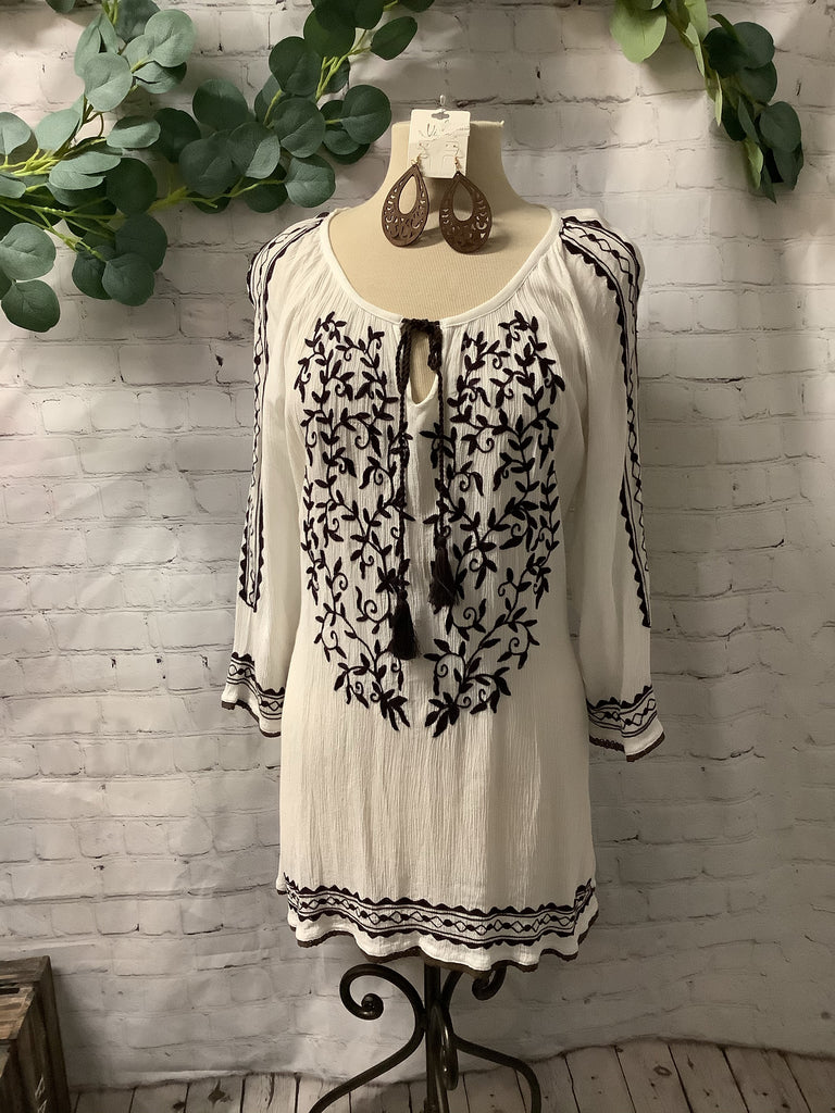 Embroidered White long sleeve top