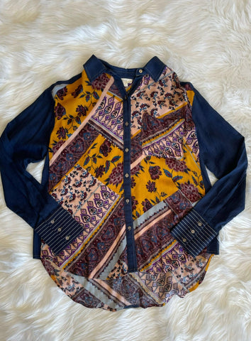 Long sleeve and print button down blouse